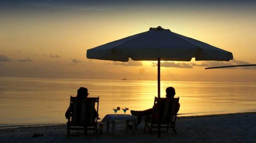 Local Island Inn Hangnaameedhoo Exterior photo