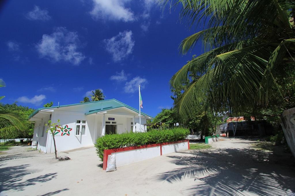 Local Island Inn Hangnaameedhoo Exterior photo